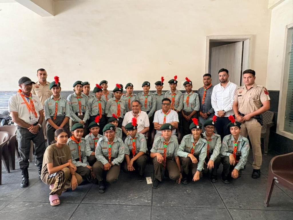 MLA Vinod Bhayana Celebrates Raksha Bandhan with the Guide Wing of Scouts and Guides